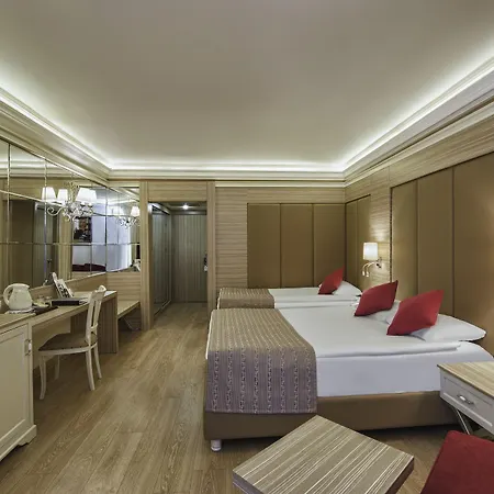 Delphin Deluxe 5*